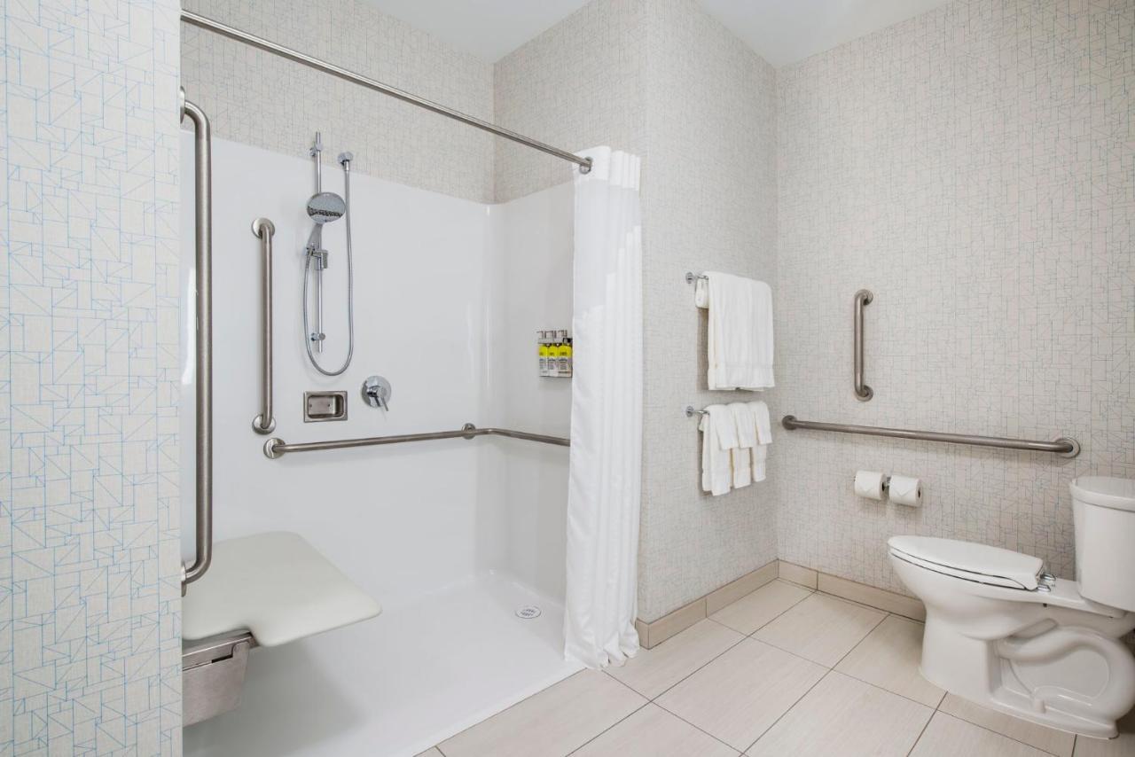 Holiday Inn Express & Suites Kelowna - East By Ihg Exteriér fotografie