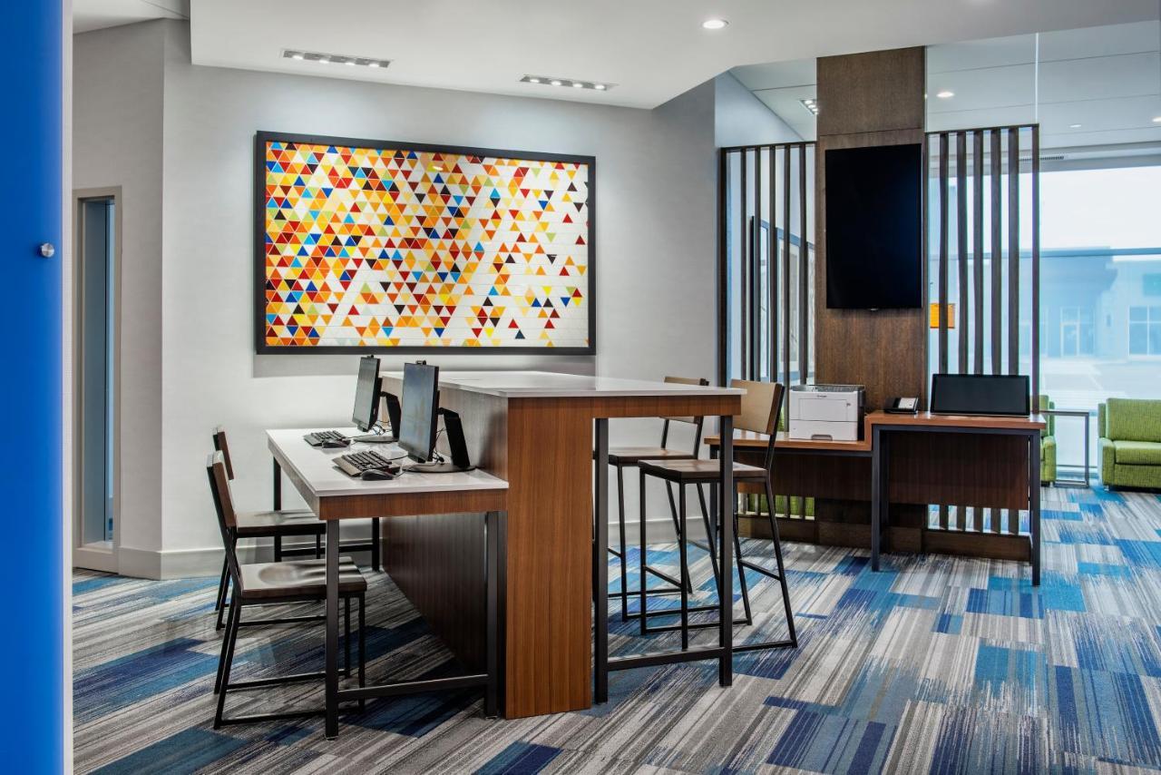 Holiday Inn Express & Suites Kelowna - East By Ihg Exteriér fotografie