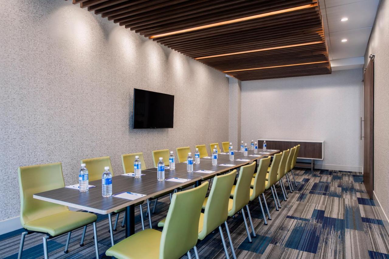 Holiday Inn Express & Suites Kelowna - East By Ihg Exteriér fotografie