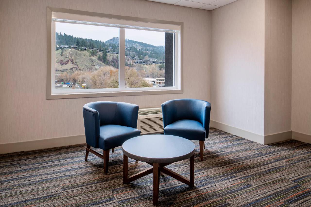 Holiday Inn Express & Suites Kelowna - East By Ihg Exteriér fotografie