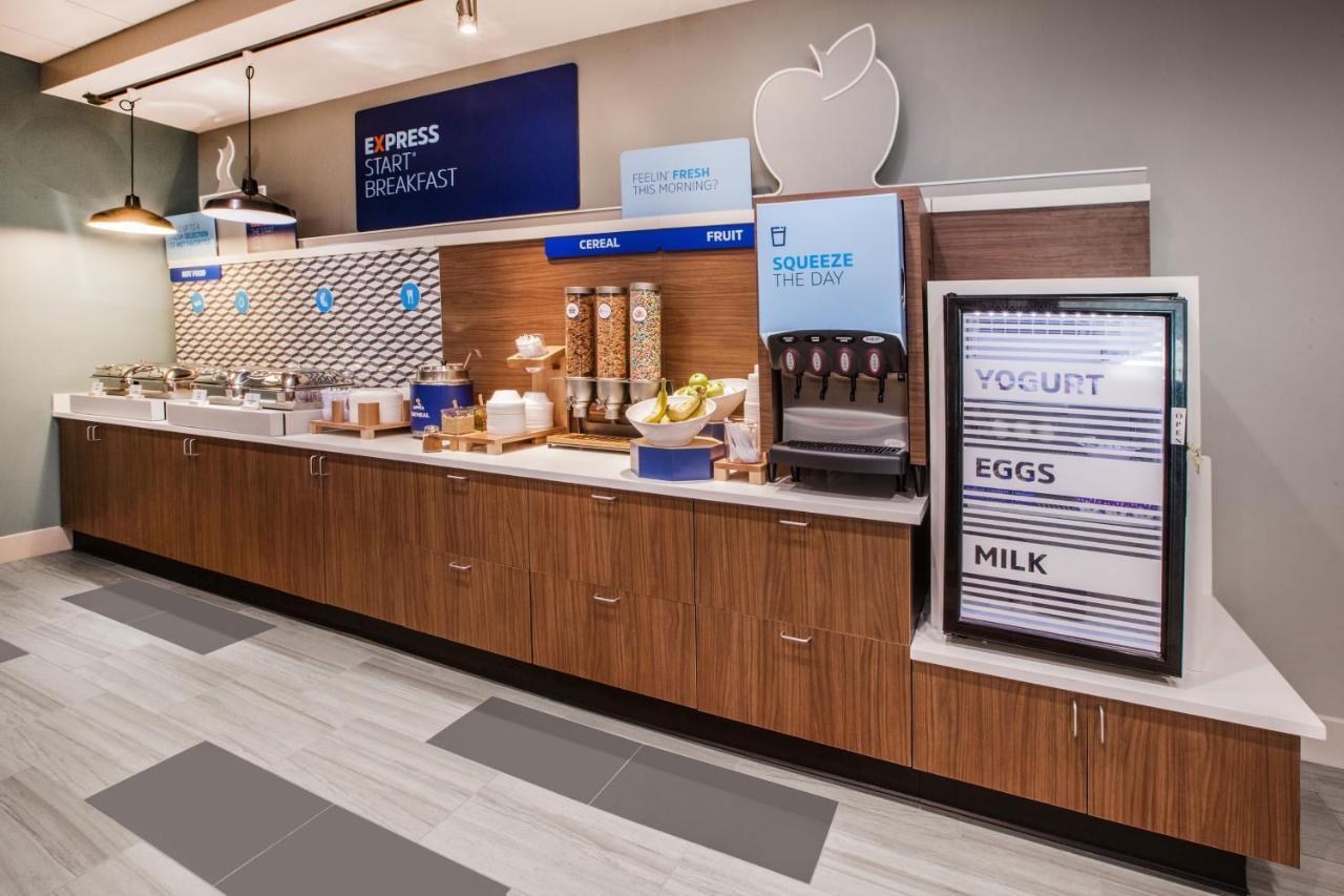 Holiday Inn Express & Suites Kelowna - East By Ihg Exteriér fotografie